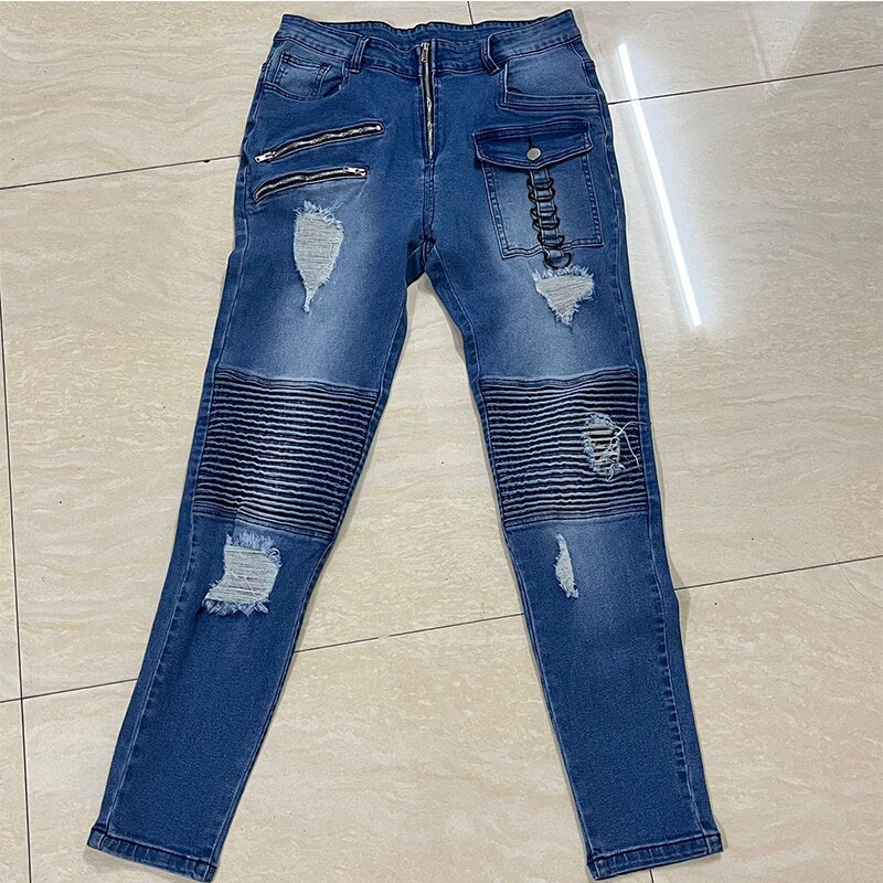 Distressed Skinny Jeans