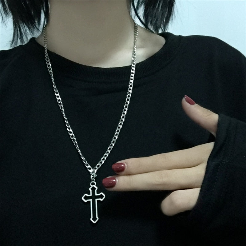 Chain Cross Choker