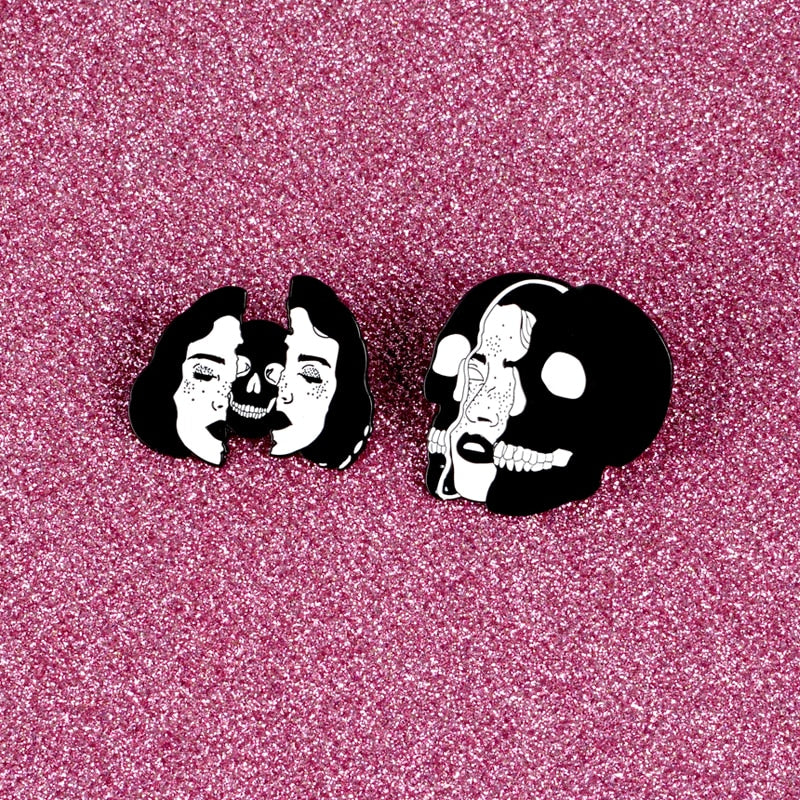 Skull Pin