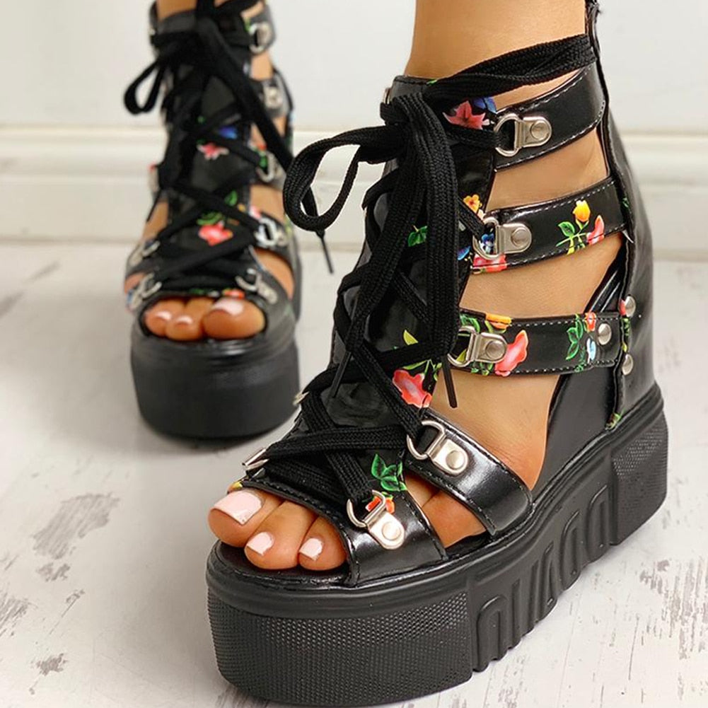 Platform Chain Wedges