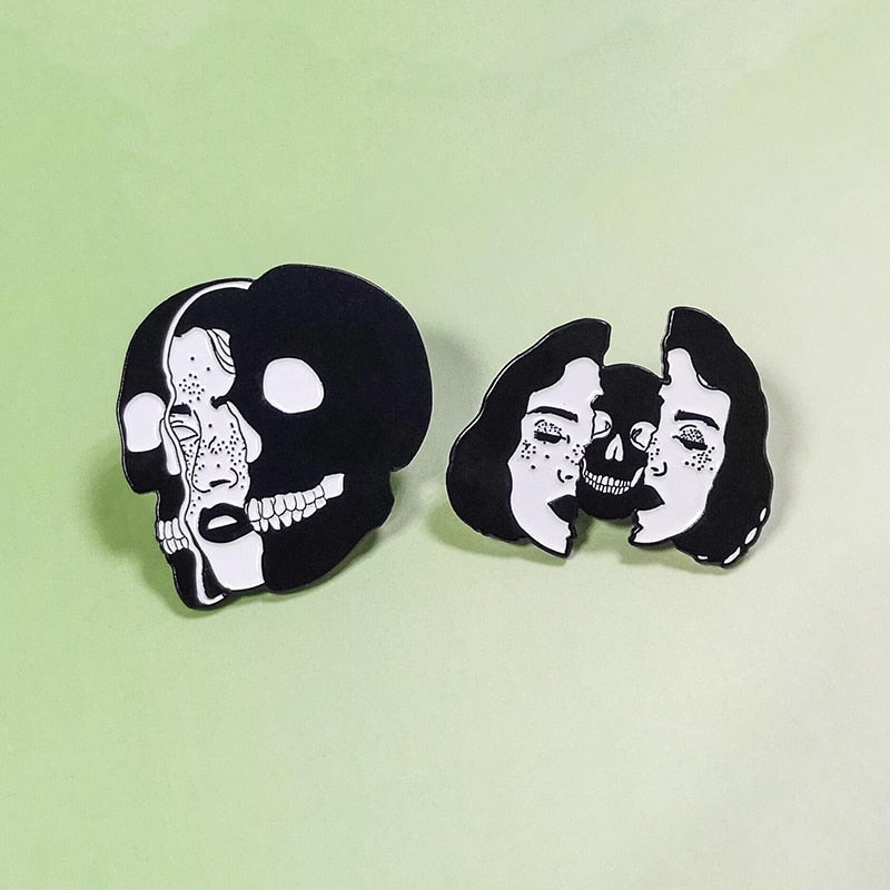 Skull Pin